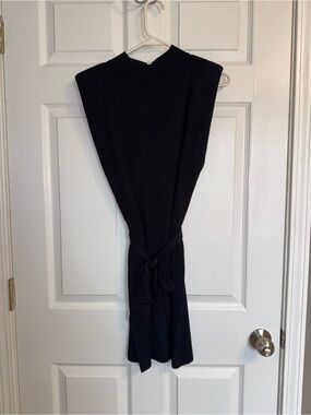Le Lis Black Sleeveless Knit Tie-Waist Mini Dress